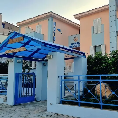 Dolphin Hotel