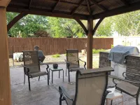 Mondavi Cottage - a VRBO  home perfect for university or medical Professionals - Homestays
