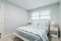 3 bedroom cozy house located footsteps away from KSU’s sporting events!
