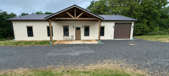 BRAND NEW 3 Bedroom Modern Barndominium at Lake Cumberland .5 mi to boat launch! ウェインのホテル