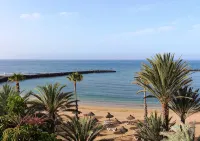 Sir Anthony - Sea View