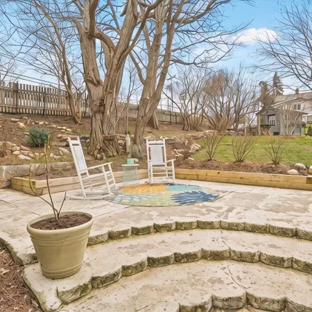 Lakeview retreat with beach access. Stylish home just steps from Deep Run Beach. Отели в г. Горам