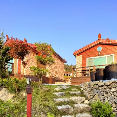 Wando Cheongsando Healing House Pension
