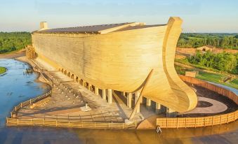 Cozy Cottage Between the Ark and Creation Museum
