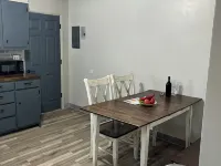 Charming Duplex with New AC & heater with WiFi ラ・フンタのホテル