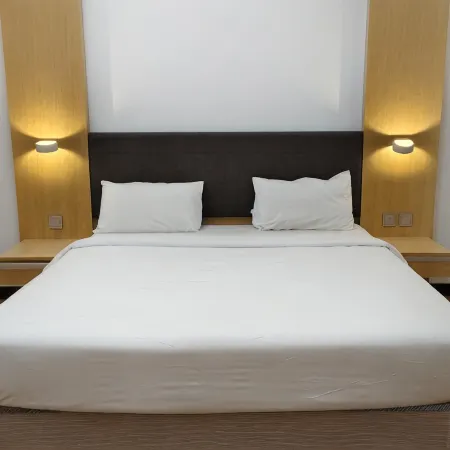 BAY RESORT CONDOMINIUM@IMPERIAL SUITES DIAMOND TOWER