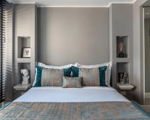 NAMAN HOTELLERIE - Spagna Hotels near Globe Theatre