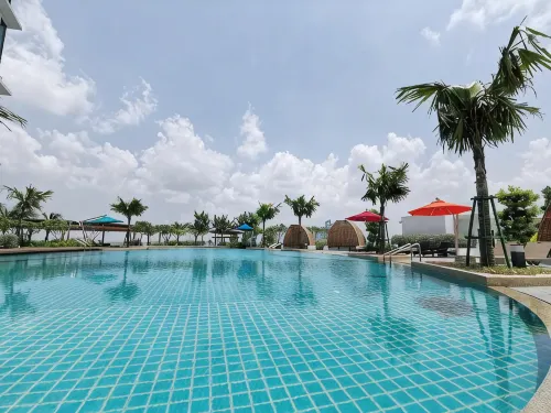 Almas Puteri Harbour Nusajaya Suite Room Exclusive Room 5 Min to Legoaland by HomeSpace - Parking