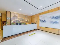 如家睿柏·雲飯店（南京曉莊地鐵站店） 燕子矶附近的飯店