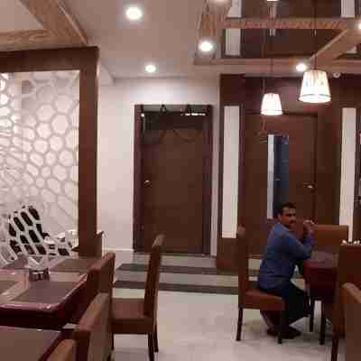 Hotel Delight Deluxe Dining/Meeting Rooms