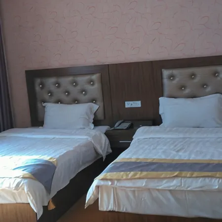 Cengong Ying Jena Business Hotel