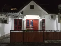 Omah Oma Homestay Krajan