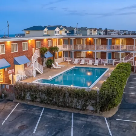 Colonial Inn