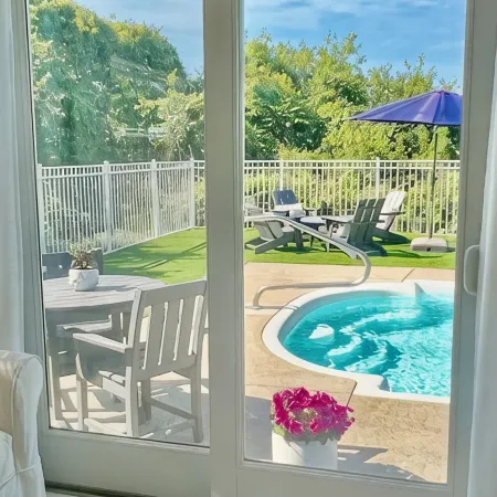 Lovely Oceanside condo in beautiful Duck, North Carolina Outer Banks!