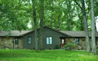 Sherwood Forest Park- 6BD/3BA on Private Ohio Land