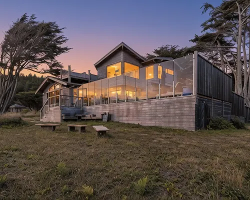 Dew Point Retreat, by Vinifera Homes Hotels in Gualala