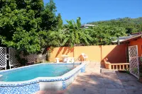 Lush Oasis in Port of Spain with Private Pool - 수영장