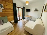 Superb Cosy Studio, Terrace, parking, ski locker close to slopes.