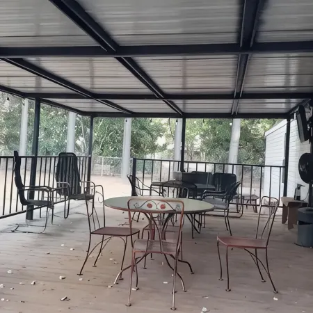 Spacious 3 BD/2 BA home close to 69 and 9A Hwy