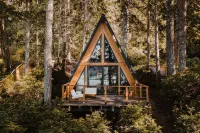 New! Cozy Waterfront A-Frame, Private Beach, Pet Friendly. - 4-Star
