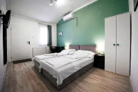 Chesscom Guesthouse - Homestays