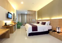 Lombok Plaza Hotel and Convention - balcony