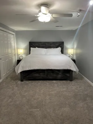 Cozy 1-bedroom apartment located right outside of Quincy, IL. - Wifi