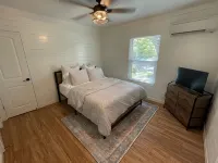 Newly remodeled coastal cottage 3 blocks from the water! - ブティック