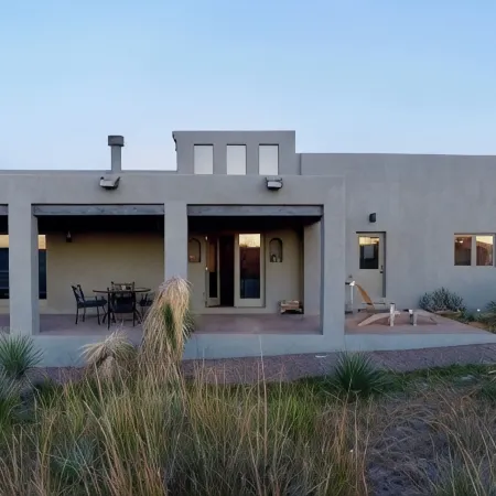 Big Sky Marfa - Quiet, Spacious Adobe with Spectacular WtX Views!