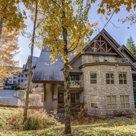 True Ski In/out Whistler Condo