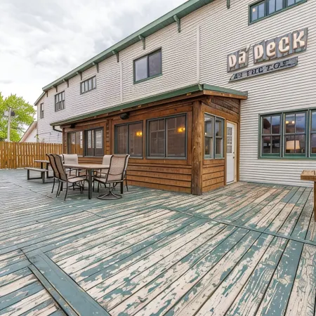 A Taste of Ely 4 BR Apartment, with Sauna