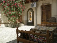 Emir - Pet Friendly