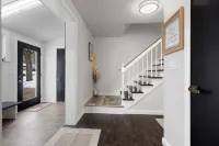 Very spacious, clean and tastefully remodeled home - 3つ星