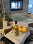 Shorewood Retreat Fall & Winter  - Lakefront Home Harbor Beach, MI - WiFi