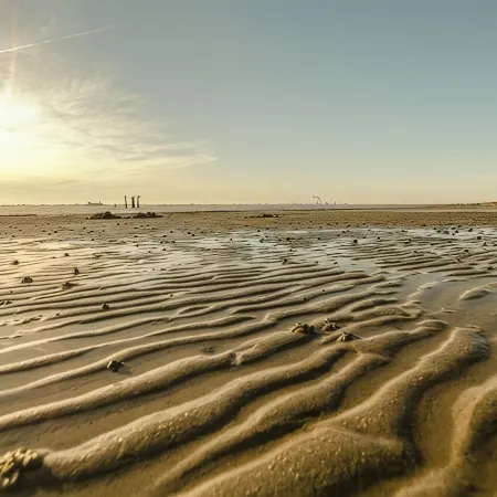 Apartments on the dike directly on the North Sea coast