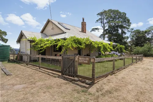 Blue Slate Cottage at Curraweela Farm - 3-Star
