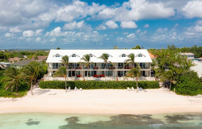 Romantic Ocean Front Sea Palm Villa #7