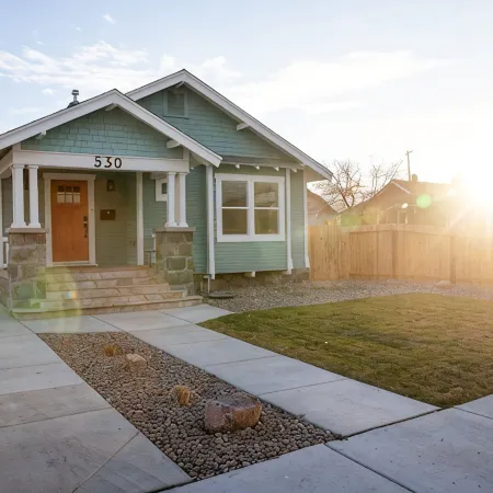 The Biggest Little House in Reno Midtown! Cozy Home Theatre  & Backyard BBQ
