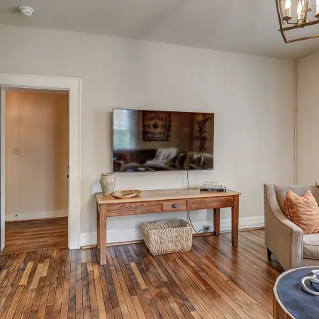 Historic 1880 2-Bedroom Downtown Apartment