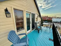 Sackets Harbor Village Gem + Lakeside & Central Hotels in Sackets Harbor