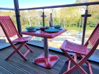 Llys Marina Fabulous Modern Apartment with Balcony for Snowdonia and Anglesey -  Apartamentos vacacionales