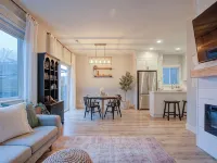 Darby House, centrally located wine country escape Hotels in Newberg