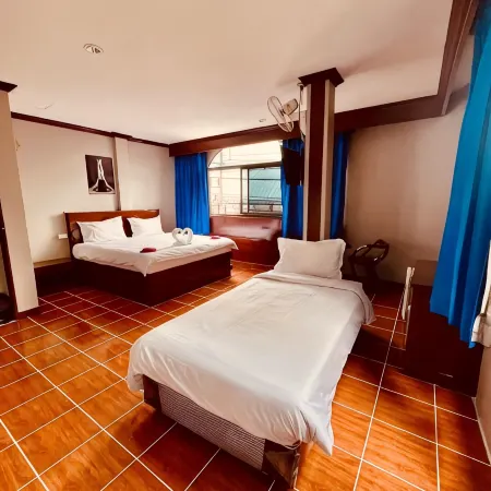 Centre Point Patong Отели рядом с достопримечательностью «Кабаре Paradise Complex Patong»