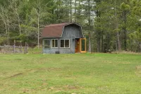 11 Beds Sleeps 20+. Pets OK. 4 Bedrooms/Bonus Sleeping Room/Bunk House. 40 Acres - Homestays