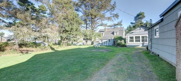 LaVerna! LaVerna! Hotels in Pacific County