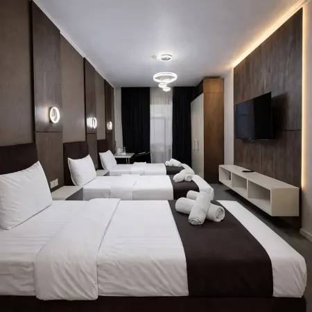 Hotel Aram Baland Hotel 13th floor
