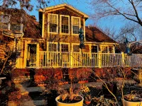 5 star 1,550 SF - The Gale Force Farmhouse at Telegraph Hill - Modern, Renovated - 4-Star