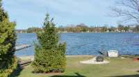 Enjoy a relaxing vacation on a lake (1 Bedroom (sleeps 4) )