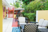 Brownstone Guesthouses Seabeach