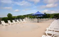 Pool&SplashPad&PlayGround OutTheBackDoor - LakeView-PoolTable-FoosBall++ - 수영장